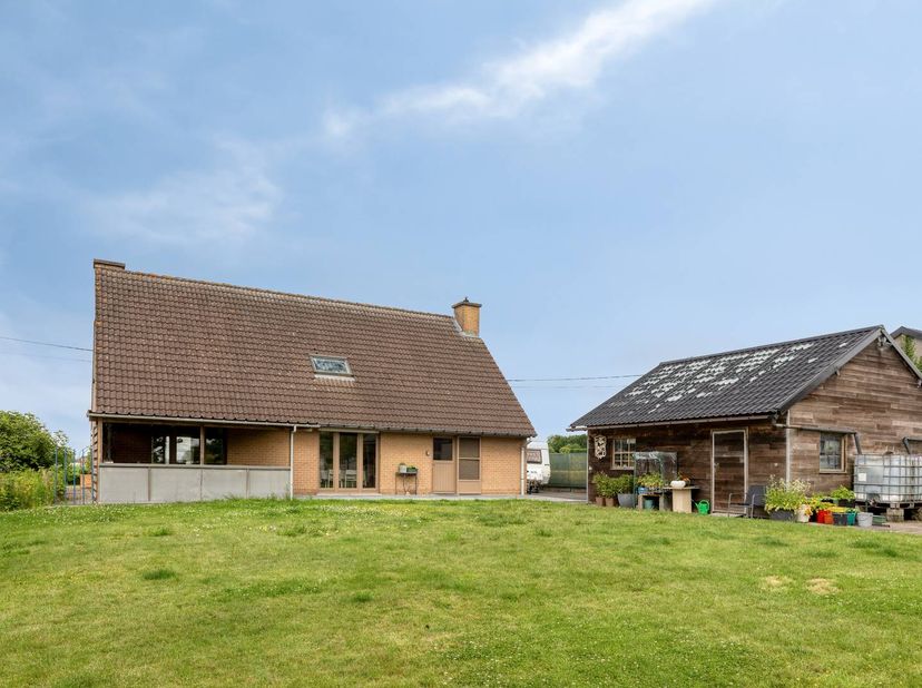 Huis te koop in Neerstraat 15,
                    8570 Anzegem