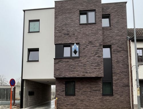                                         Appartement à louer à Herzele, € 880
