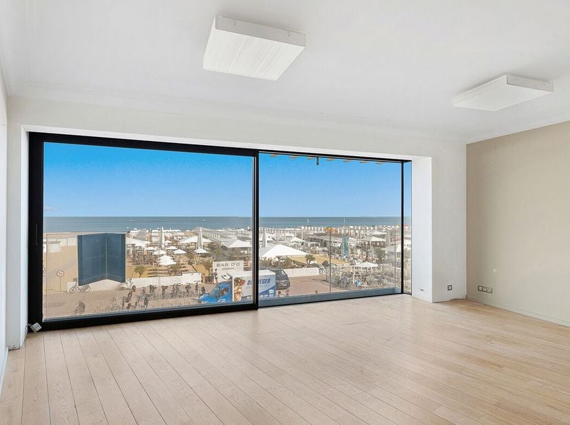 Appartement te huur in Zwaluwenlaan 2,
                    8300 Knokke