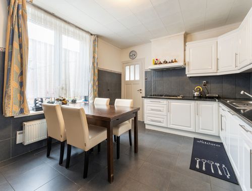                                         Woning te koop in Roeselare, € 239.000

