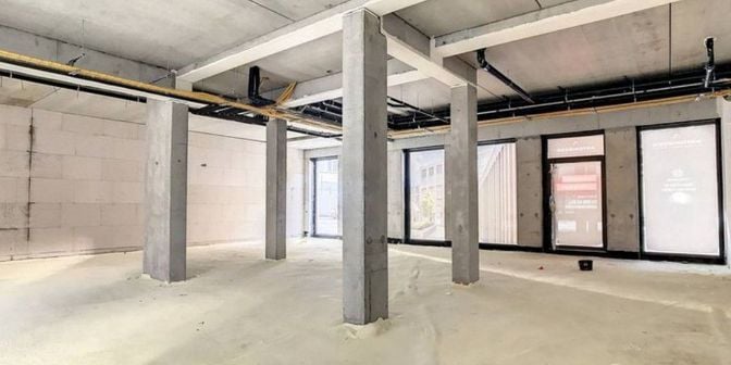 Bien professionnel à vendre à Jan Persijnstraat 16, 8500 Kortrijk