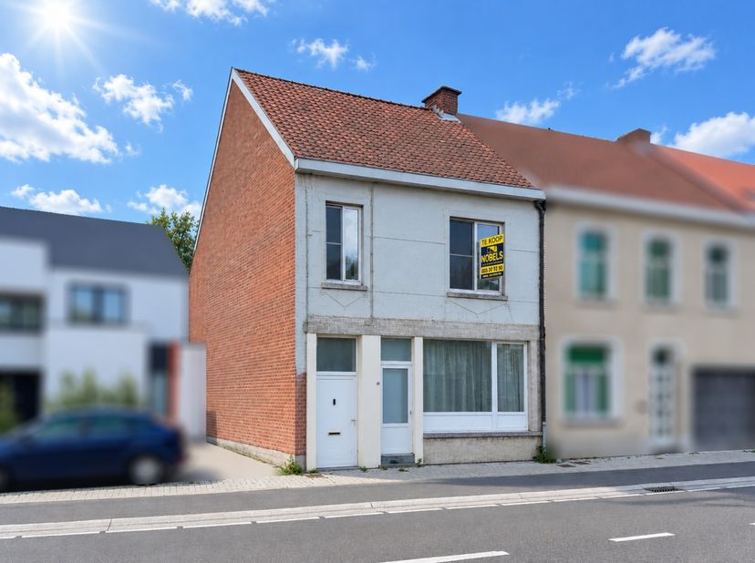 Huis te koop in Nederenamestraat 37,
                    9700 Oudenaarde