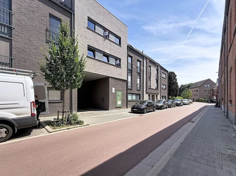 Huis te koop in Collegestraat 33 bus BUS 101,
                    2400 Mol