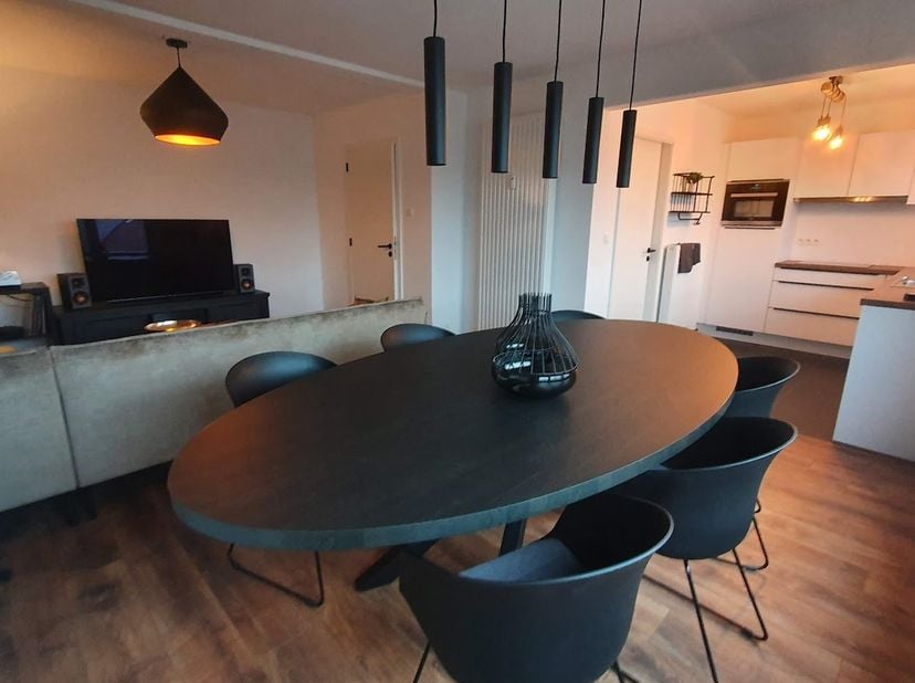 !!Aanvragen enkel per mail via : raf@somvastgoed.be!!<br />
Welkom in de Windmolenstraat 70/8 te 3500 Hasselt.<br />
<br />
Belangrijk om te weten :<b