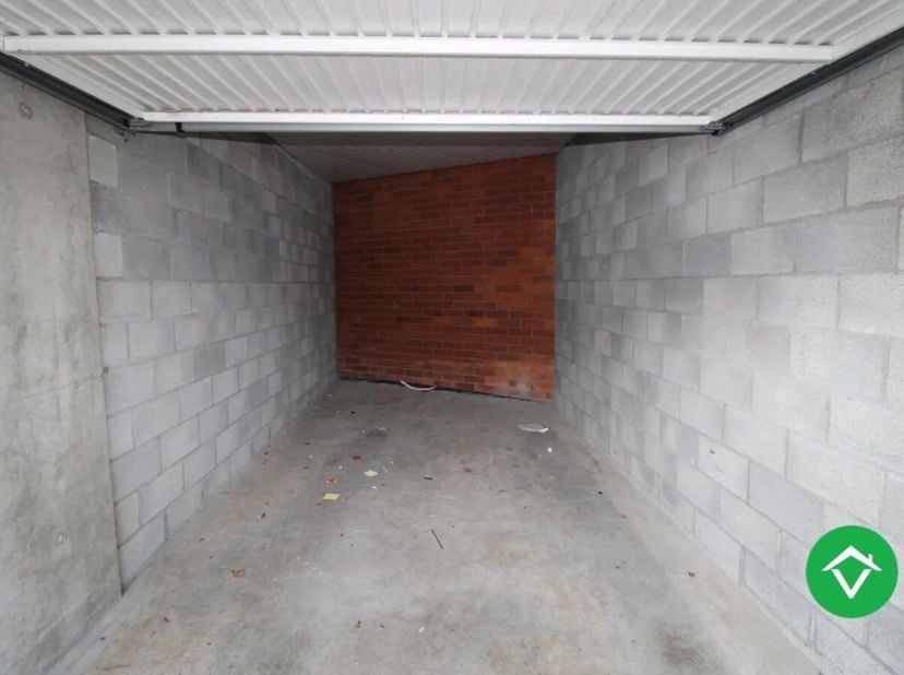 Garage à louer
                    à 8680 Koekelare