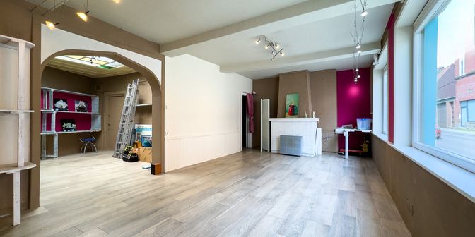 Bedrijfsvastgoed te koop in 7712 Herzeeuw