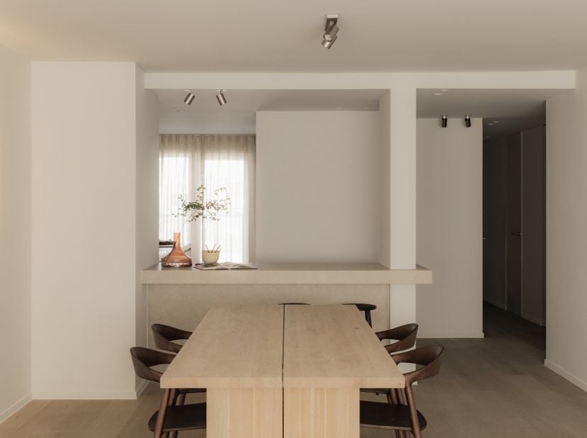 Exclusief gerenoveerd appartement met frontaal zicht op het Citadelpark<br />
<br />
Op een absolute toplocatie, met frontaal zicht op de kruinen van