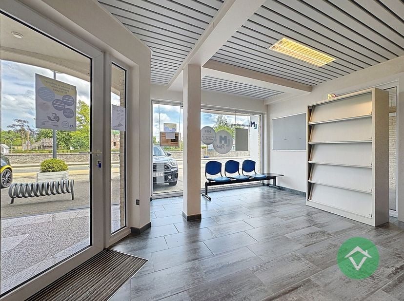 Bien professionnel à vendre
                    à 8460 Oudenburg