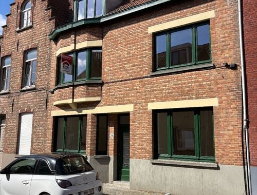                                         Eengezinswoning te huur in Brugge, € 1.250
