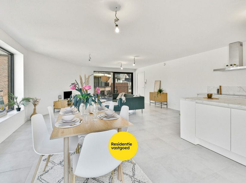 Wonen in alle rust én midden in het centrum? In residentie KorBoo in Gistel combineert dit instapklare nieuwbouwappartement ruimte, licht en verfijnde