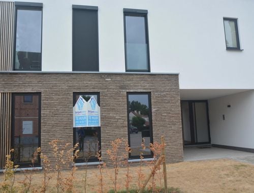                                         Gelijkvloers app. te huur in Berg, € 1.300
