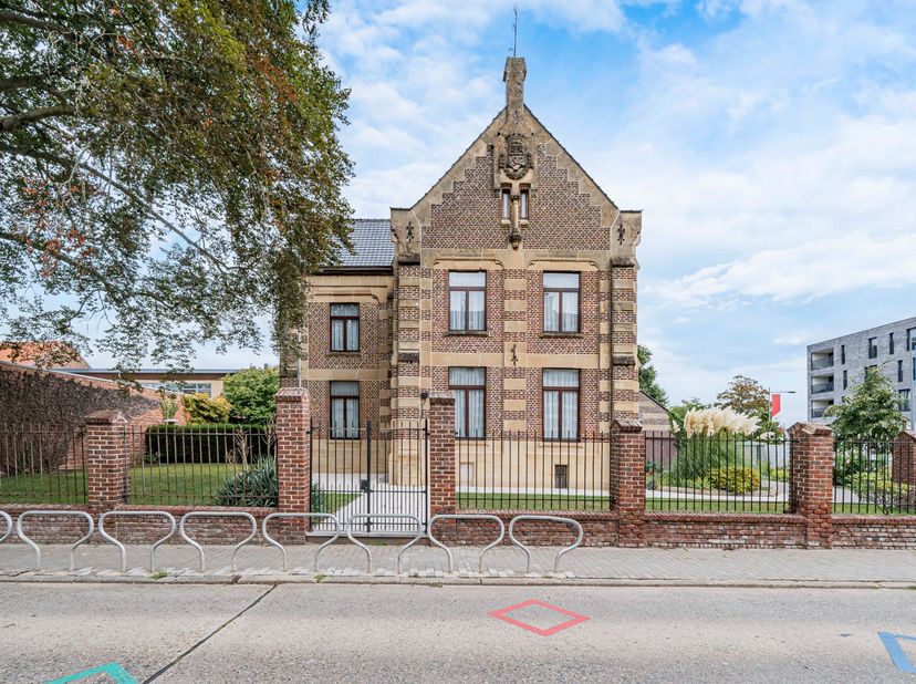 Huis te koop in Sint-Truidensesteenweg 1,
                    3440 Zoutleeuw