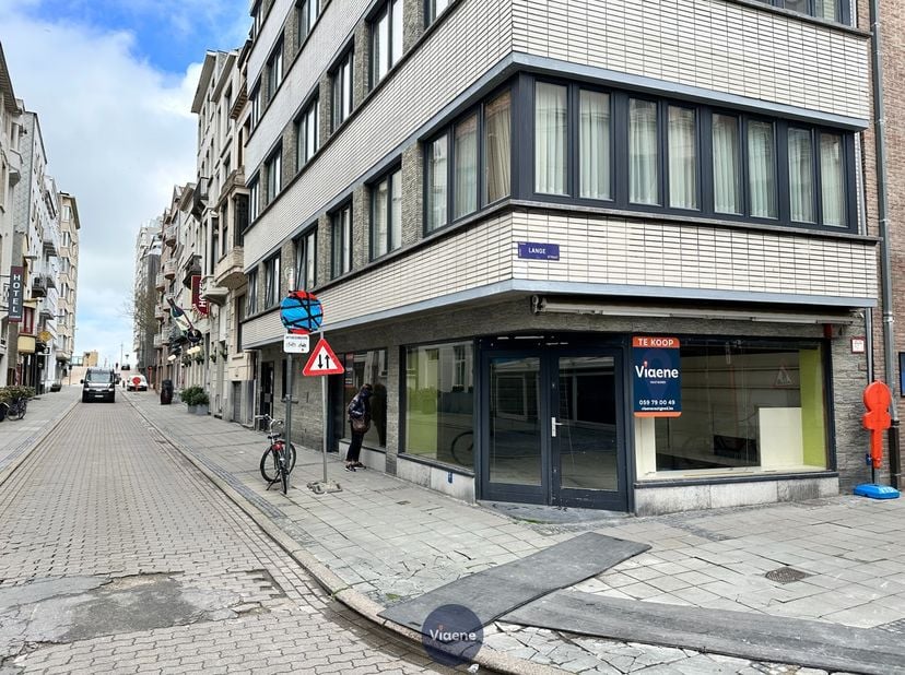 Bien professionnel à vendre
                    à 8400 Oostende