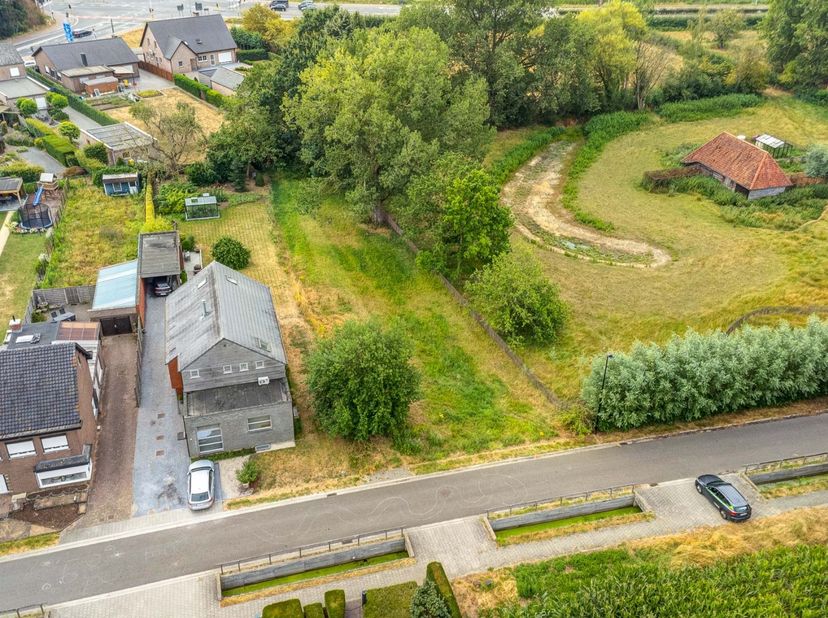 Interesse in deze bouwgrond? Neem voor bijkomende informatie of het maken van een afspraak rechtstreeks contact op met Jeff Peeters via +32 492 57 73