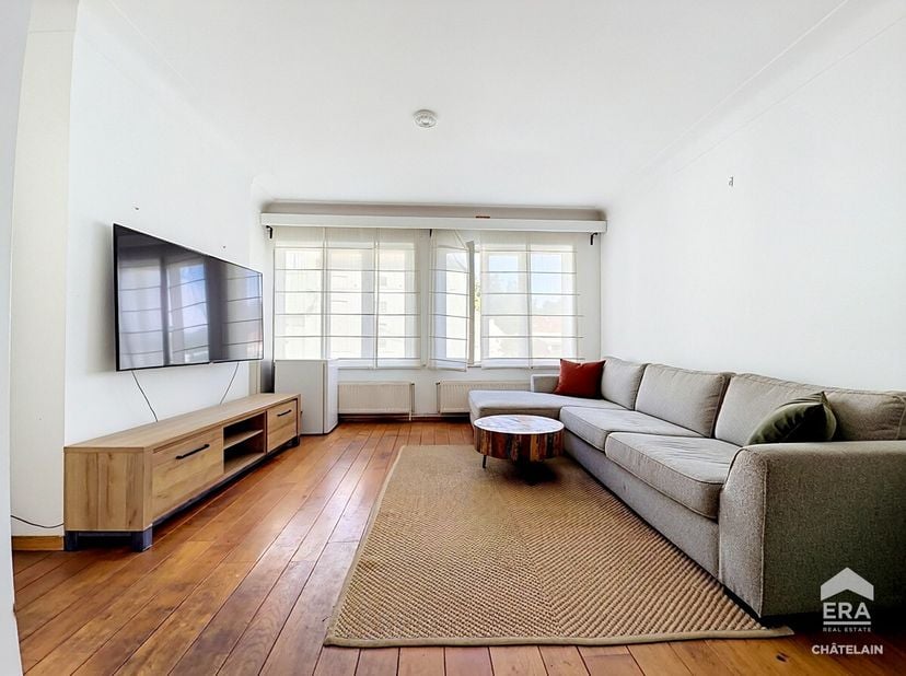 Gelegen tussen de wijken Dieweg en Stalle, zal dit charmante appartement van ± 100 m² u bekoren dankzij de uitstekende ligging en de vele lichtinval.H
