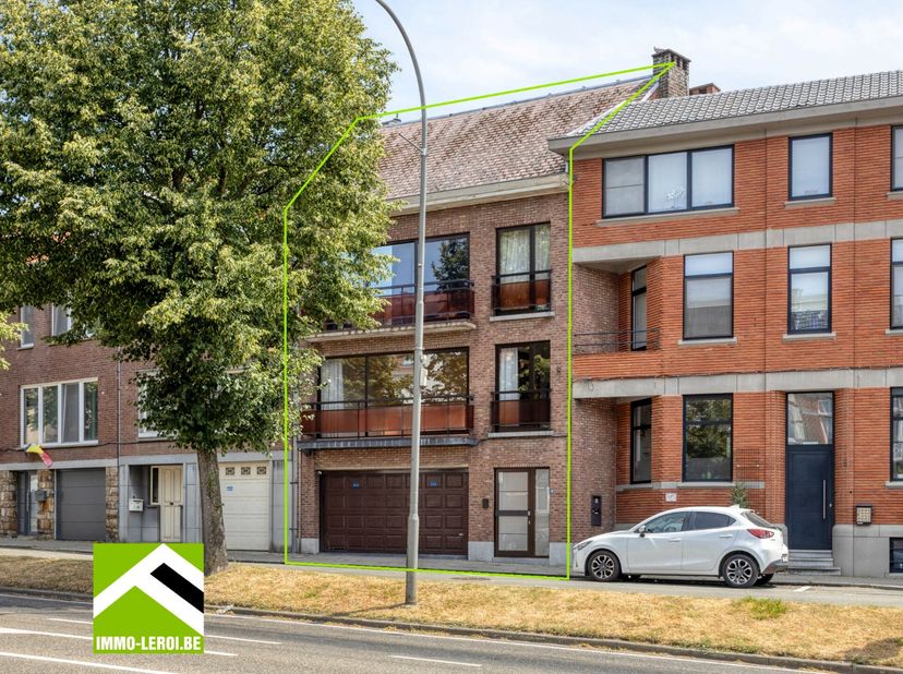 Bekijk dit gebouw rechtstreeks op de site van Immo Leroi: https://www.immo-leroi.be/pand/kopen-gebouw-appartement-tongeren/7610555<br />
<br />
Dit ge