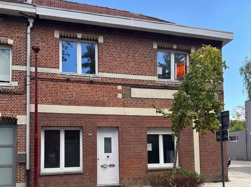 Appartement te koop in Lange Kroonstraat 128,
                    2530 Boechout