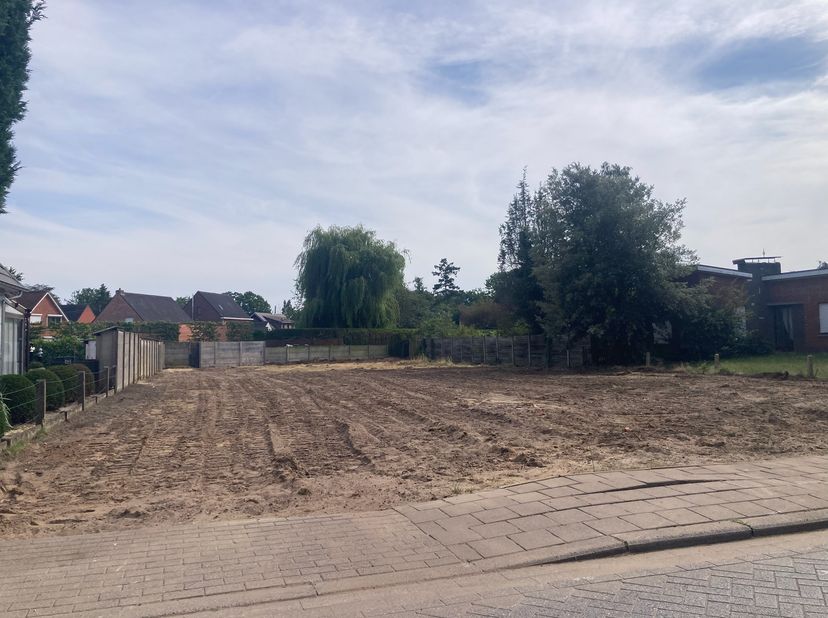 Grond te koop in Oude Arendonkse Baan 12,
                    2360 Oud-Turnhout