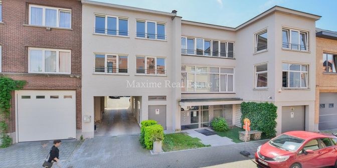 Bedrijfsvastgoed te koop in Rue Dries 167, 1200 Sint-Lambrechts-Woluwe