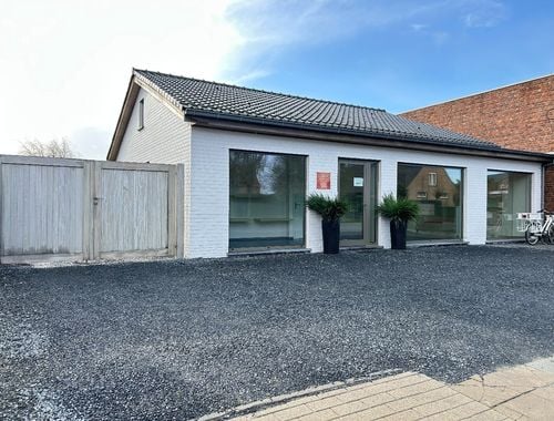                                         Woning te koop in Oeselgem, € 475.000
