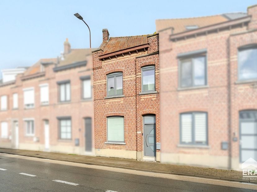 Huis te koop in Stationsstraat 299,
                    8540 Deerlijk
