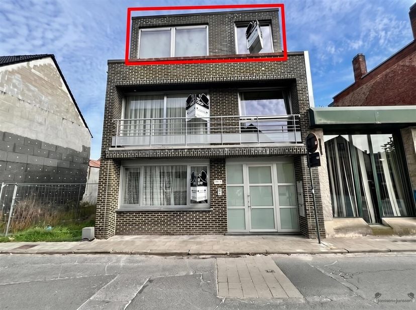 Welkom in dit centraal gelegen appartement in Hamme! <br />
De woonruimte met een oppervlakte van 67 m² biedt alles wat je nodig hebt voor comfortabel