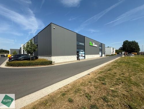                                         Bedrijfsgebouw te huur in Wielsbeke, € 1.495
