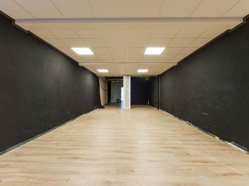 Bedrijfsvastgoed te koop in Gasthuisveldstraat 18,
                    2800 Mechelen