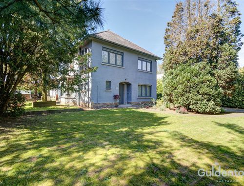                                         Villa à vendre à Edegem, € 999.000
