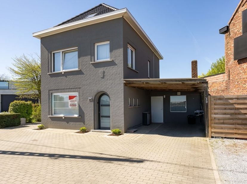 Maison à vendre
                    à 8793 Sint-Eloois-Vijve