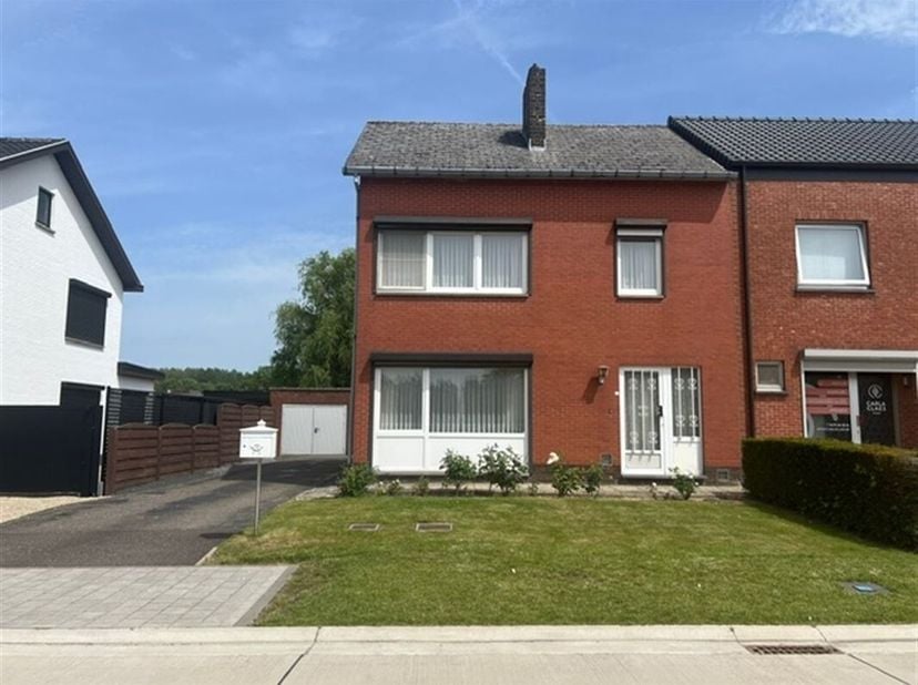 Maison à vendre
                    à 3850 Nieuwerkerken