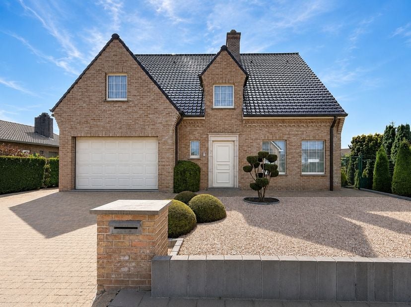 Huis te koop in Dahliastraat 7,
                    8434 Westende