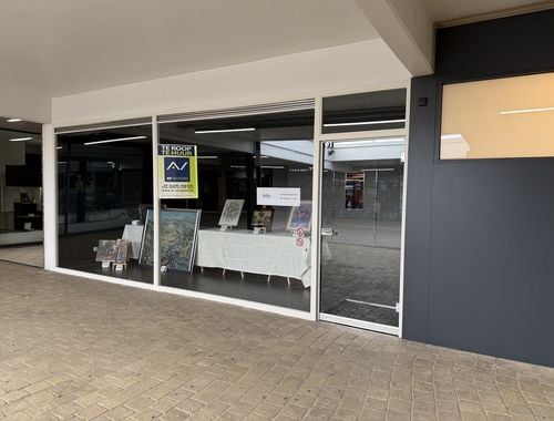                                         Handelszaak te koop in Lanaken, € 69.000
