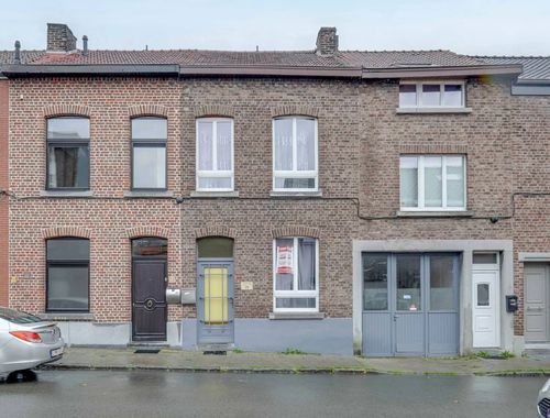                                         Commercieel Gebouw te koop in Sint-Truiden, € 310.000
