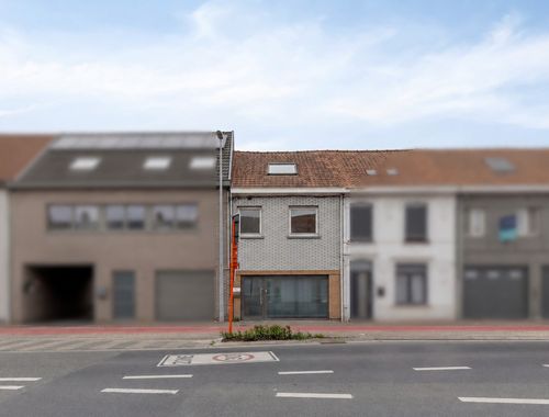                                         Appartementsgebouw te koop in Roeselare, € 185.000
