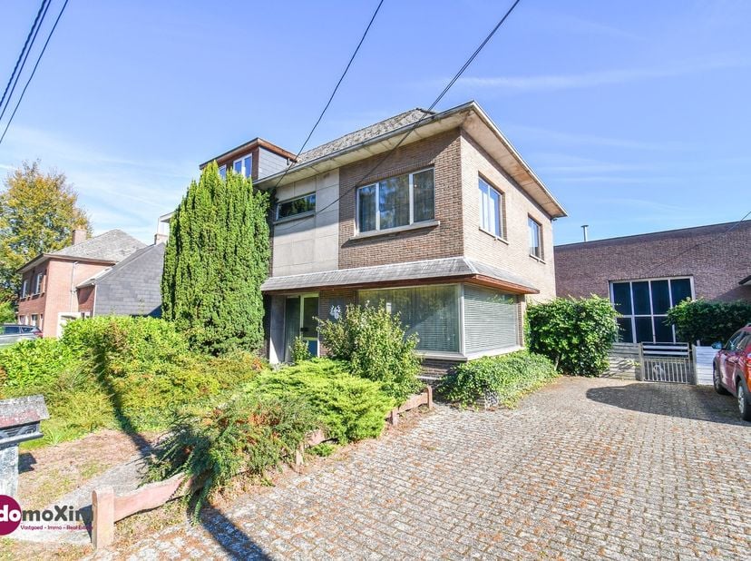 Huis te koop in Bosstraat 48,
                    2860 Onze-Lieve-Vrouw-Waver