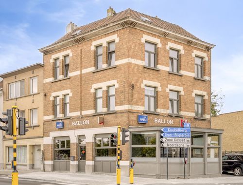                                         Appartementsgebouw te koop in Zellik, € 575.000
