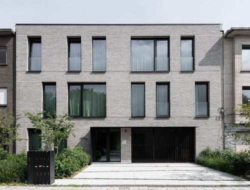                                         Studio à louer à Wilrijk, € 925
