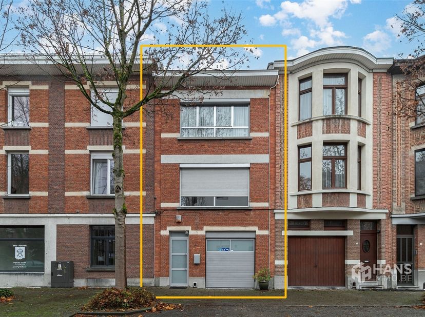 Maison à vendre à Sint-Annalei 44,
                    2640 Mortsel