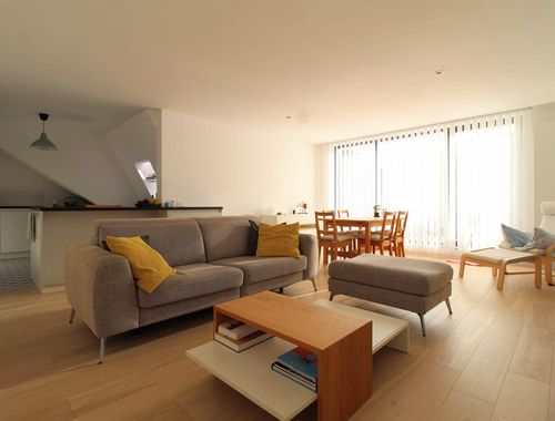                                         Penthouse te huur in Sint-Lambrechts-Woluwe, € 2.250
