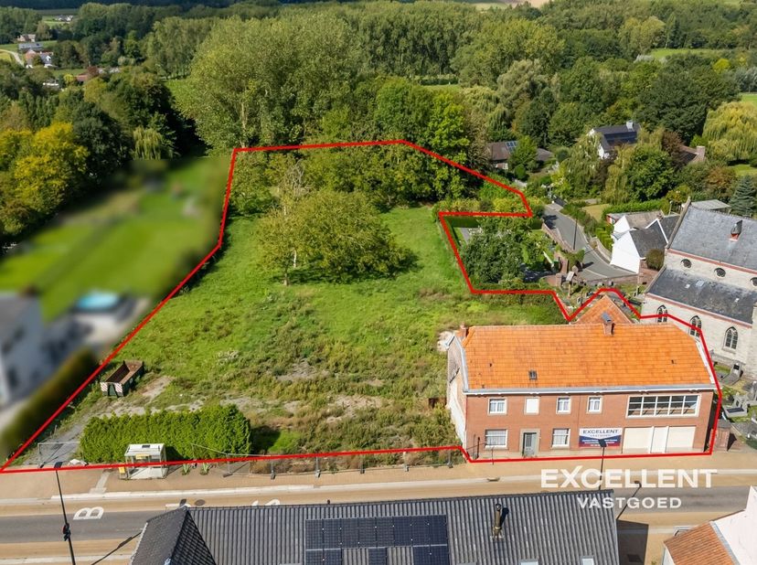 Huis te koop in ,
                    9630 Sint-Maria-Latem
