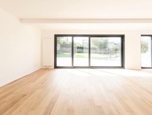                                         Gelijkvloers app. te koop in Haren, € 325.000
