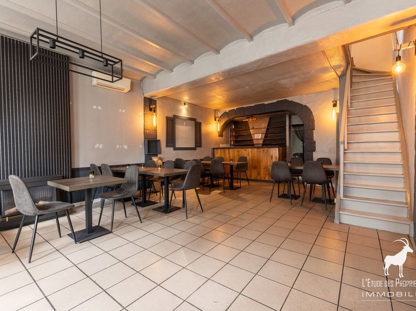 Référence Agence : L6031-433<br />
*** VISITE VIRTUELLE : https://envisite.net/vtour/fr/n7766p/frame ***<br />
Découvrez ce restaurant idéalement situ
