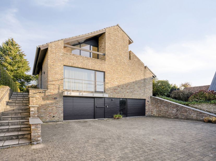 Huis te koop in Edingsesteenweg 147,
                    1730 Asse