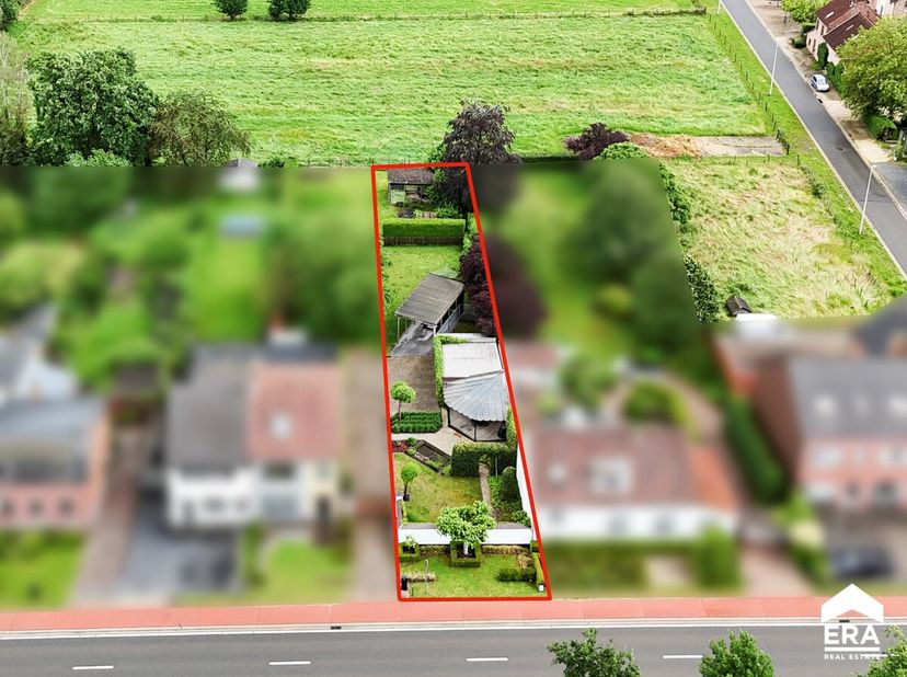 Deze bouwgrond biedt een unieke kans voor wie wil bouwen op een rustige locatie in Hasselt. Dankzij de nabijheid van winkels, scholen, openbaar vervoe