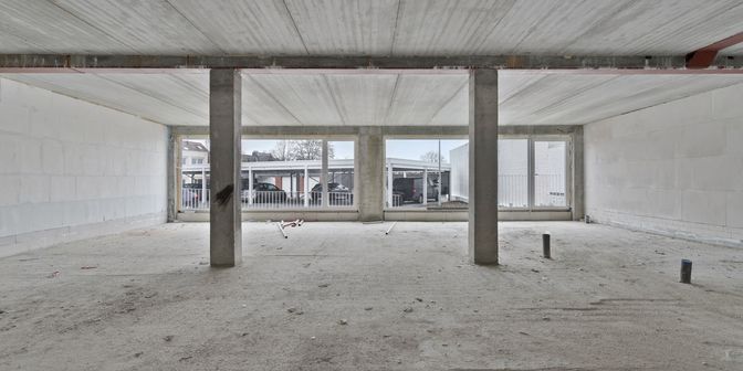 Bedrijfsvastgoed te huur in Meenseweg 11, 8900 Ieper