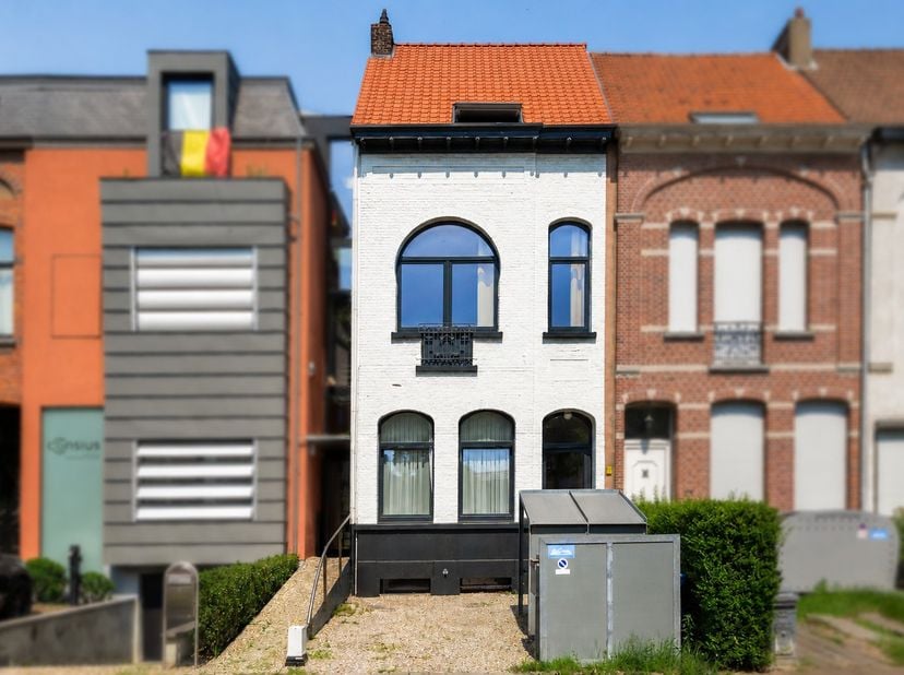 Appartement te koop in Deuzeldlaan 178,
                    2900 Schoten