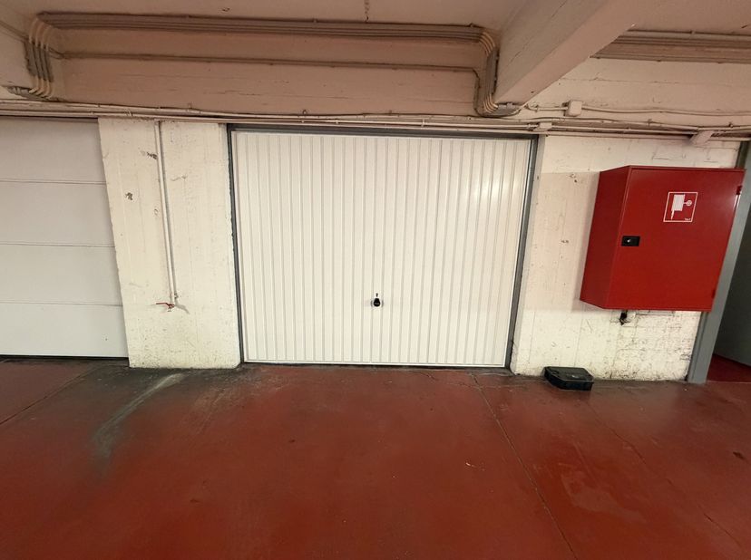 Garage te huur
                    in 1200 Sint-Lambrechts-Woluwe