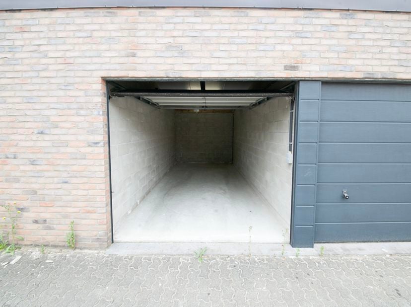 Garage te koop in Damberdstraat 16-20,
                    8560 Wevelgem