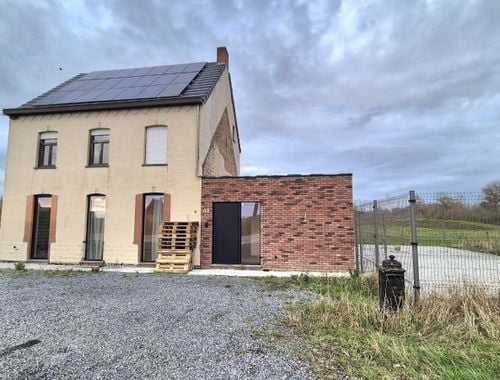                                         Woning te koop in Woesten, € 395.000
